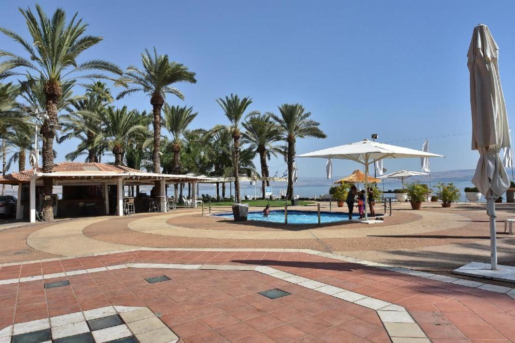 טבריה Roses By Lake Kinneret מראה חיצוני תמונה